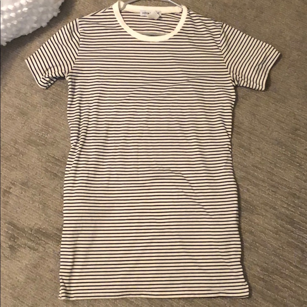 White and navy stripped tshirt dress